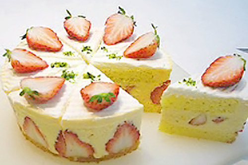 春を告げるフランスの苺のケーキ「フレジエ fraisier」
